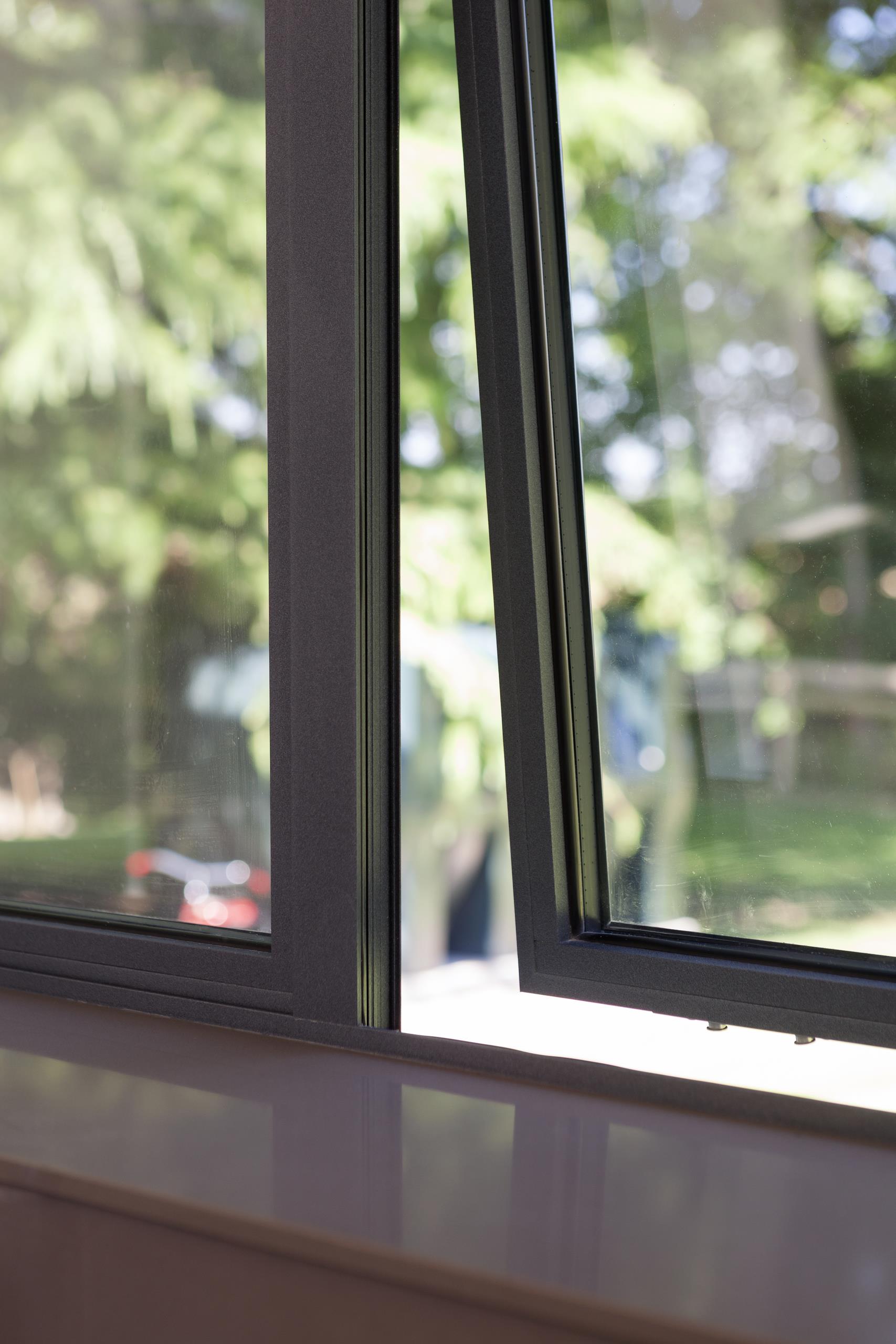 Alitherm 300 - Image 9